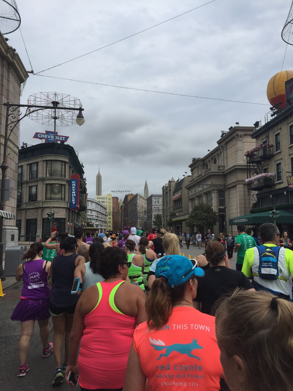 Dopey Challenge Mickey Marathon 2016 Running through the Osborne Lights